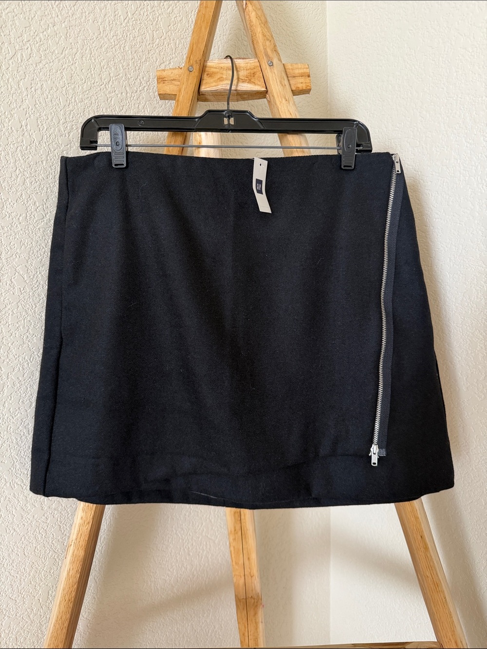 NWT Gap Asymmetrical Black Wrap Mini Skirt featuring an exposed silver zipper